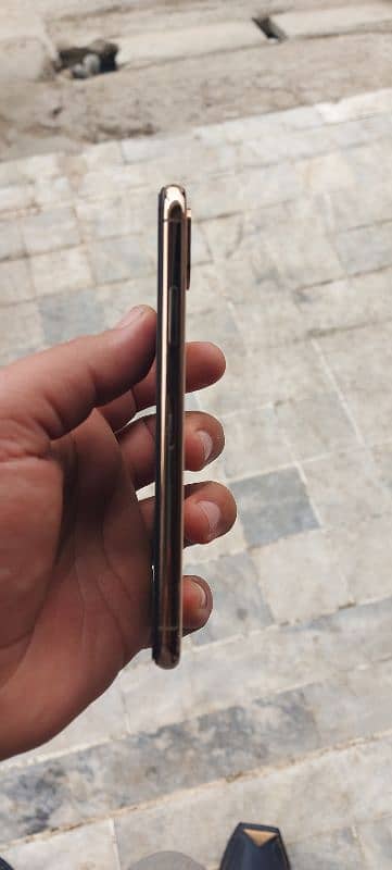 IPHONE XS 64 GB NON PTA 1