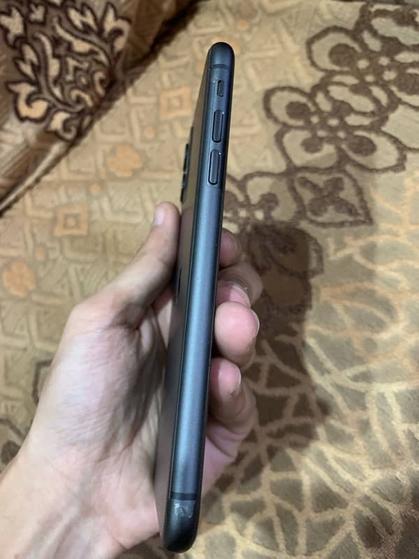 iPhone 11 Non Pta Jv 64Gb 1