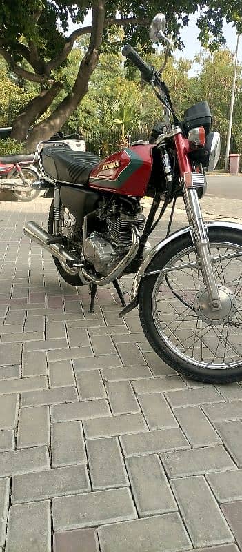 Honda 125cc 8