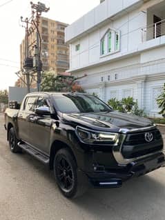 Toyota Hilux Revo V 2.8 2021-old shape Convert New shape