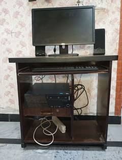 Lcd/PC/keyboard& computer table for sale