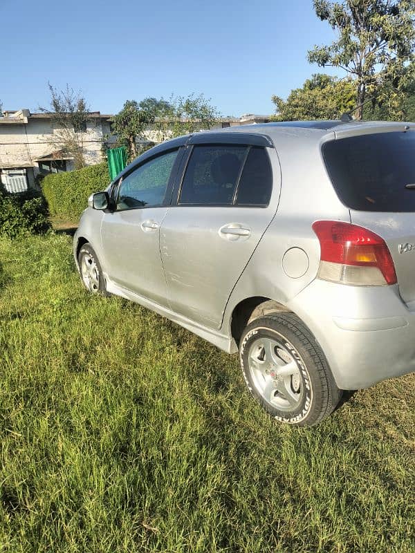 Toyota Vitz 8/12 4