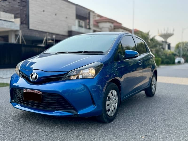 Toyota Vitz 2015 Genuine Condition 1