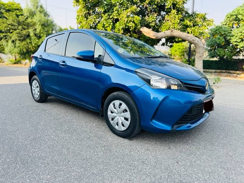 Toyota Vitz 2015 Genuine Condition 5