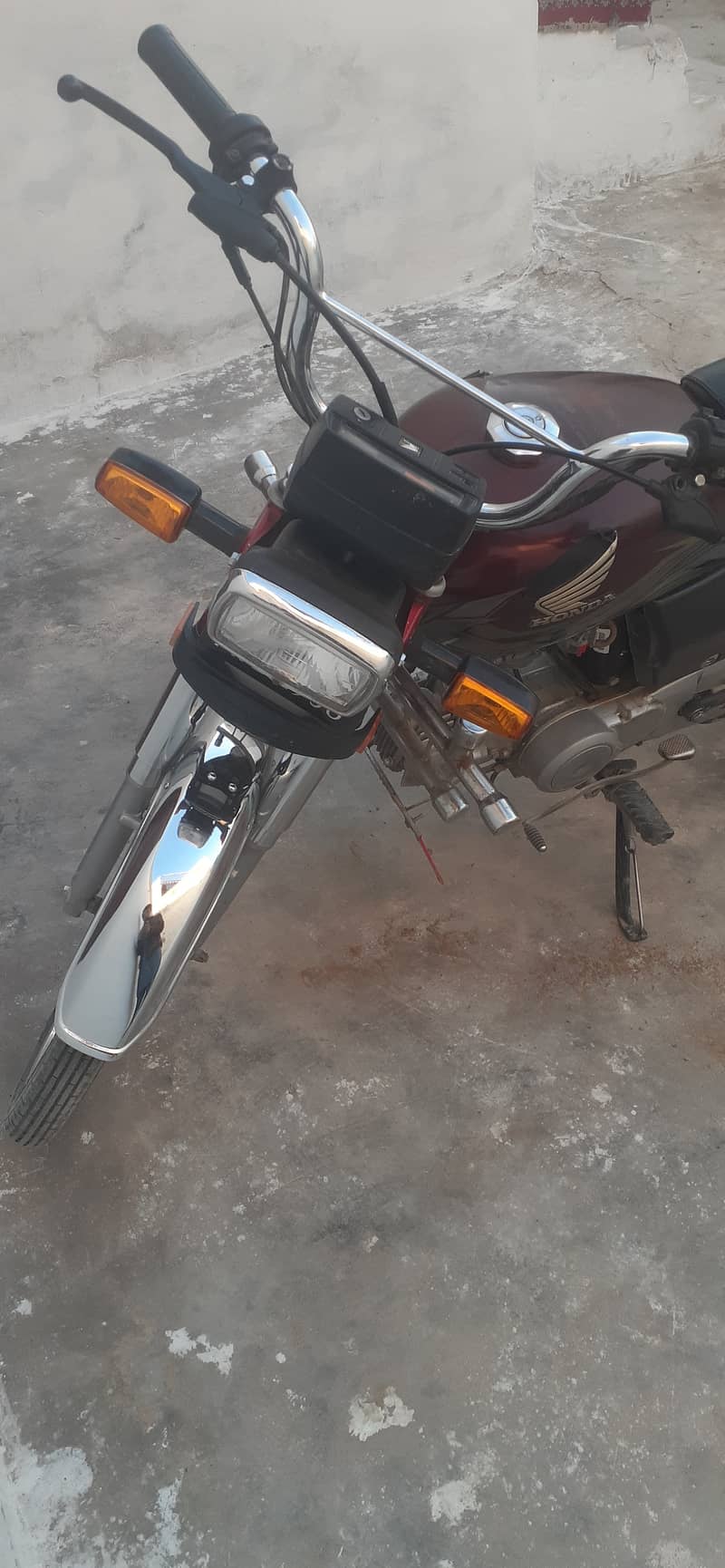 Honda CD 70 2023 4