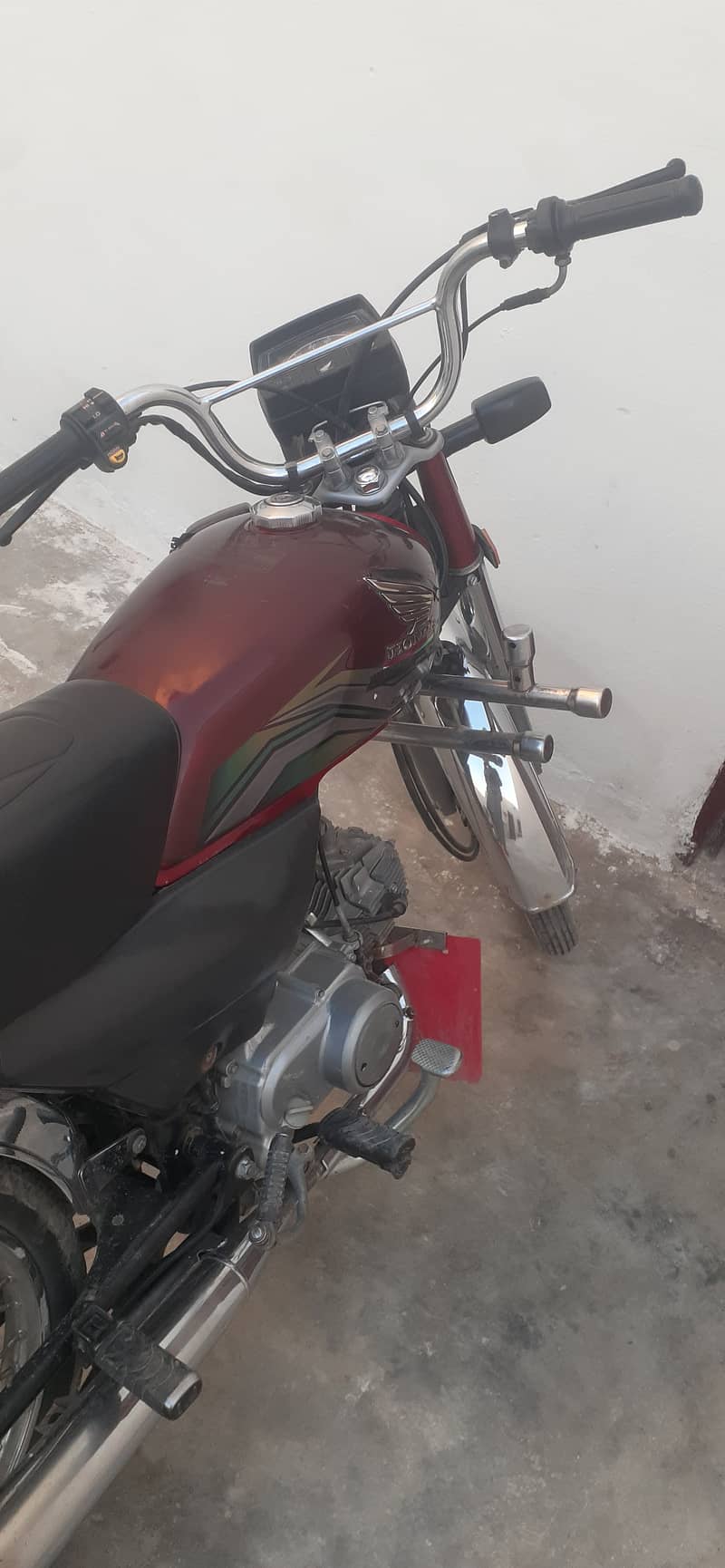 Honda CD 70 2023 8