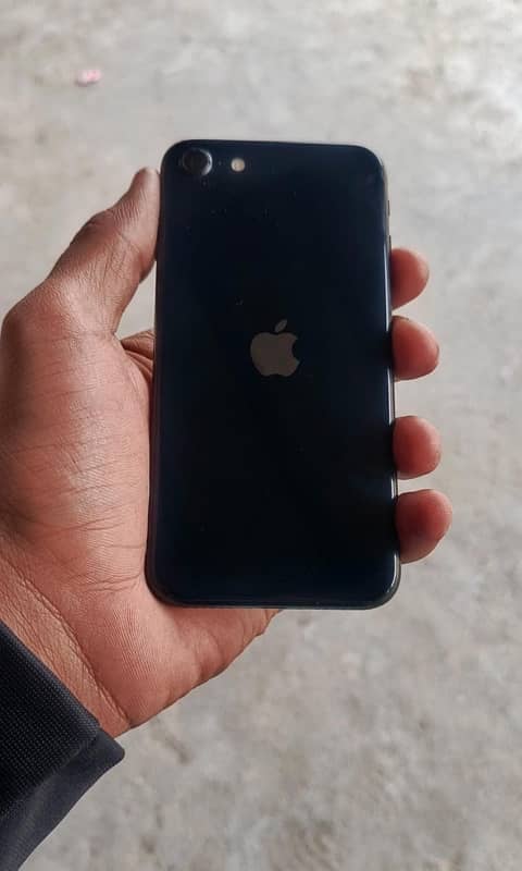 iphonese2023 3