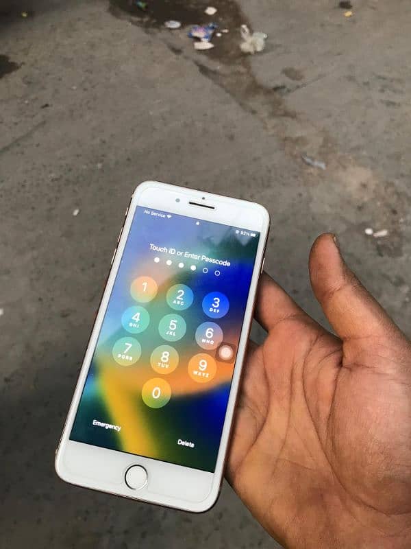 iPhone 8 plus non PTA /03426745161 2