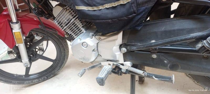 yahama 125 for sell zero meter condition hai 10.10 hai behtreen hai 10