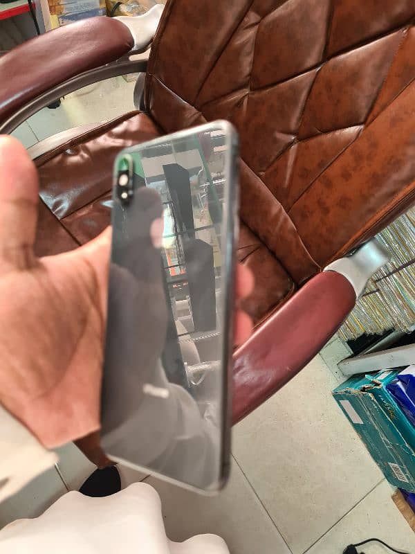 Iphone xs max PTA Aproved 5