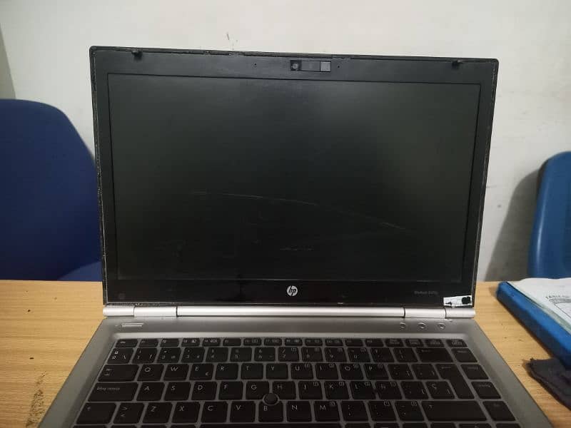 HP EliteBook 8470p 4