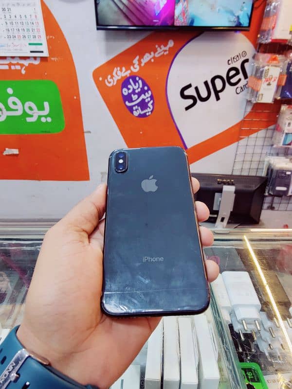 IPhone X  64 GB Non PTA 7