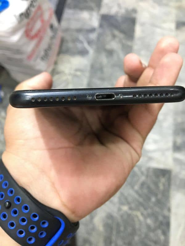 iPhone 7 plus with box official PTA APPROVED 2