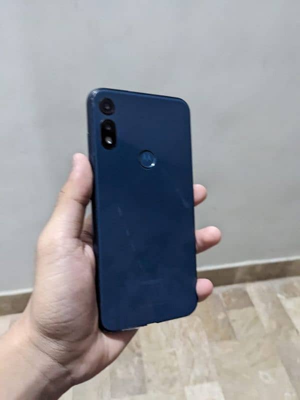 Moto E 2020 0