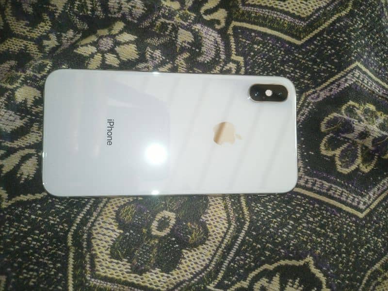 iPhone xs condition 10/10 iCloud lga ha no opn no repair all original 0