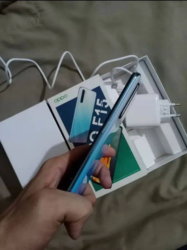 oppo f15 1