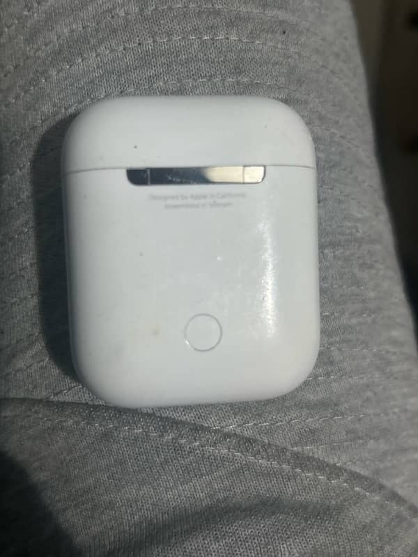 airpods generation 2 pod case only 1