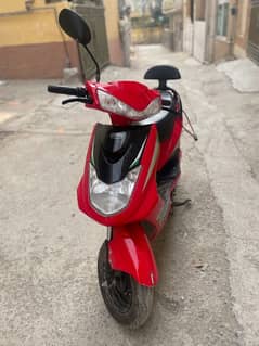 Yj future electric scooty