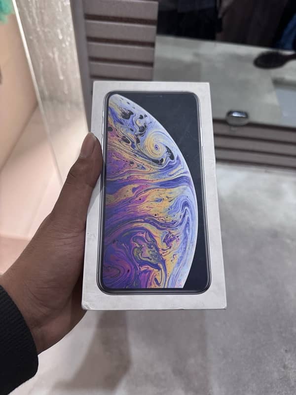 iphone xsmax 64gb pta approved 1