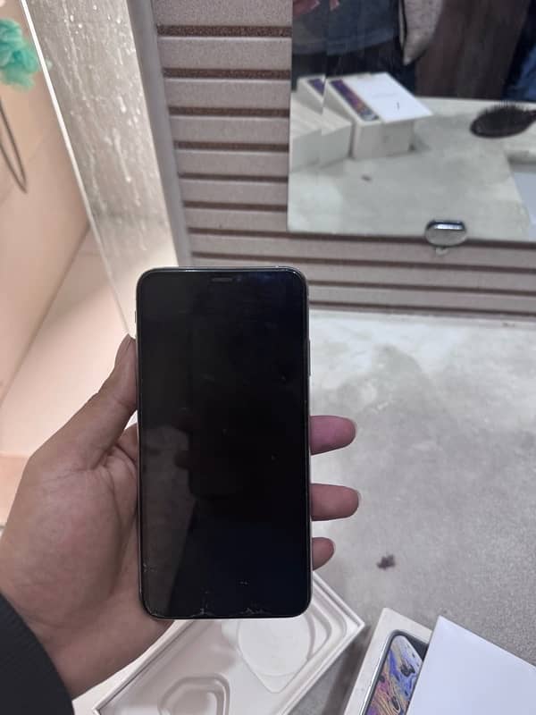 iphone xsmax 64gb pta approved 6