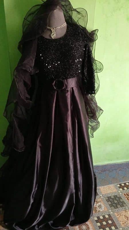 classic black maxi with ruffle dupata and with stylish belt 0