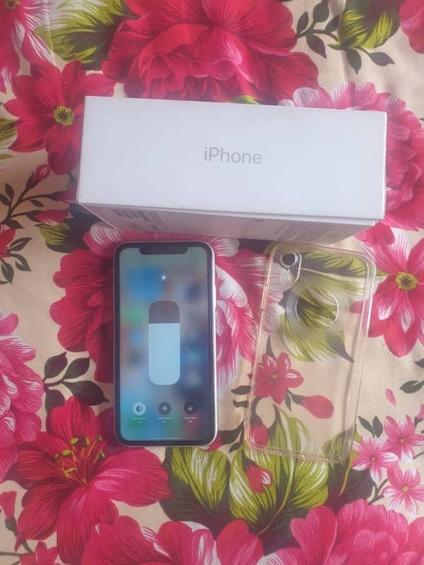 iPhone XR non pta 64gb 10/10 all working 4