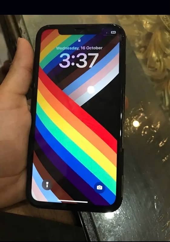 IPHONE XR (black) 1