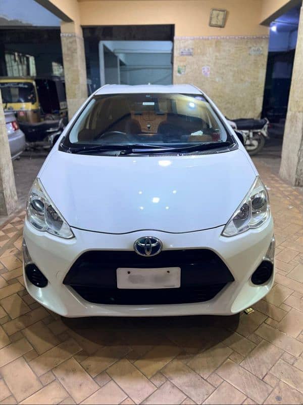 Toyota Aqua G Soft Leather 2015 Just like a new Car 4