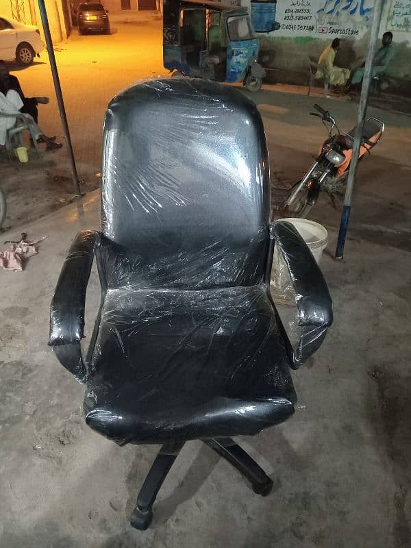 office  chair  , office table are available 6