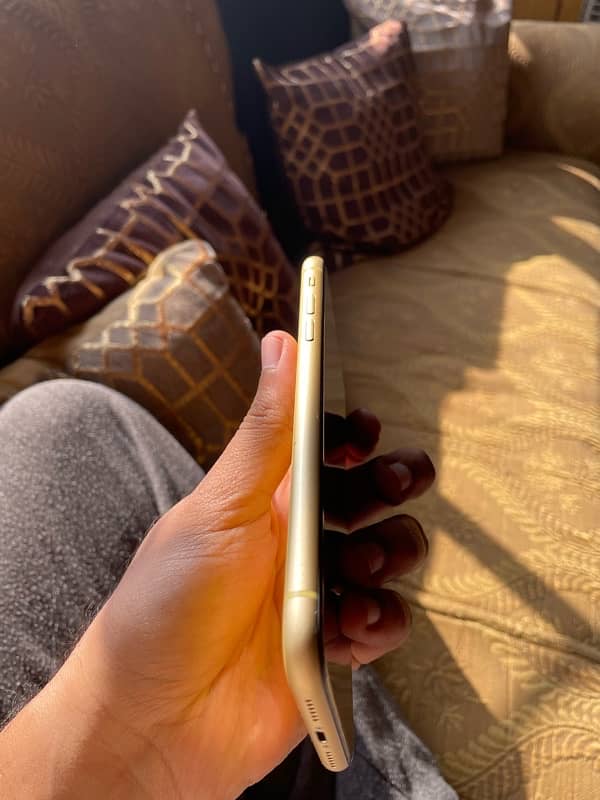 Iphone XR Non PTA 3