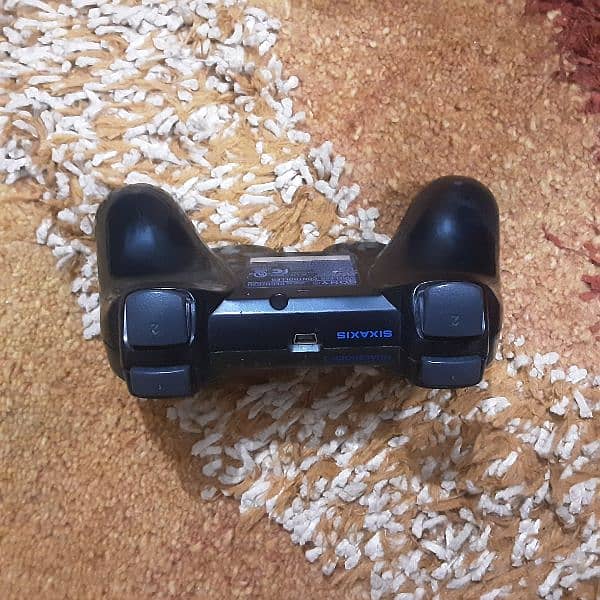 One PS3 Dualshock 3 controller 1