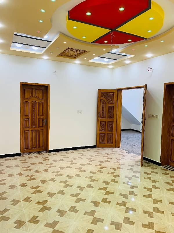 Single Storey 7 Marla House Available In Wapda Town Sector B For sale 9