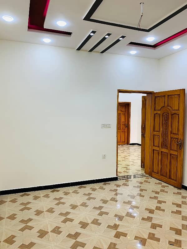 Single Storey 7 Marla House Available In Wapda Town Sector B For sale 20