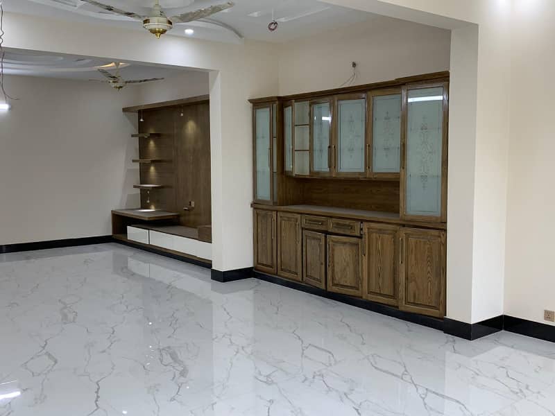 -8 UPER PORTION 3 BED ATTACHED BATHS NEAR TO SHIFA HOSPITAL & KACHNAR PARK 0