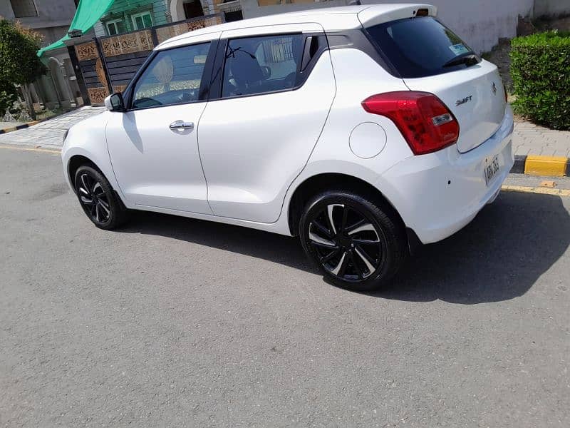 Suzuki Swift 2024 GLx vvt 6