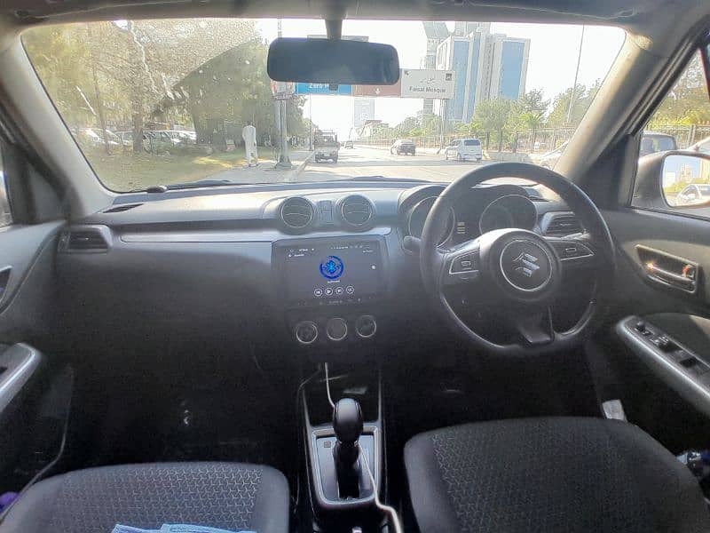 Suzuki Swift 2024 GLx vvt 9