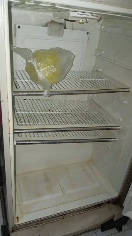 refrigerator 5