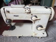 PFAFF sewing machine with motor