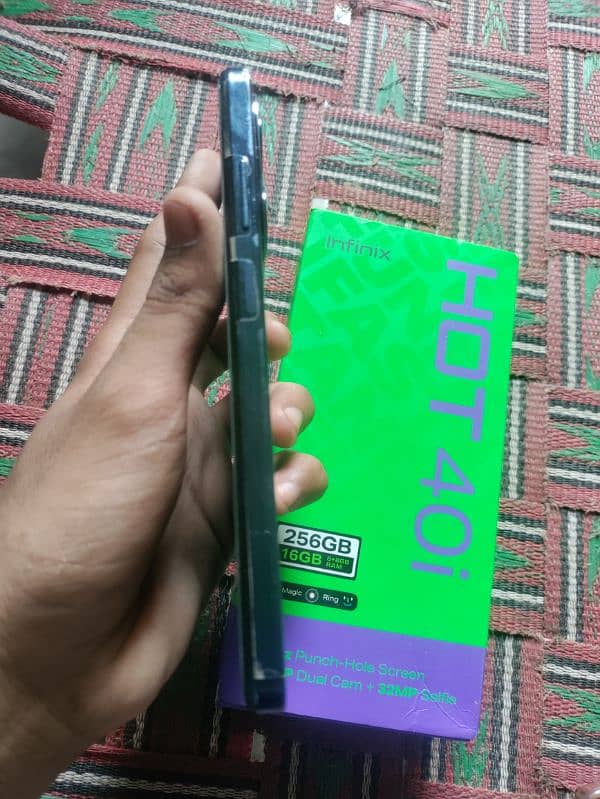 Infinix Hot 40i (8+8/256) With complete box 7 months warranty 2