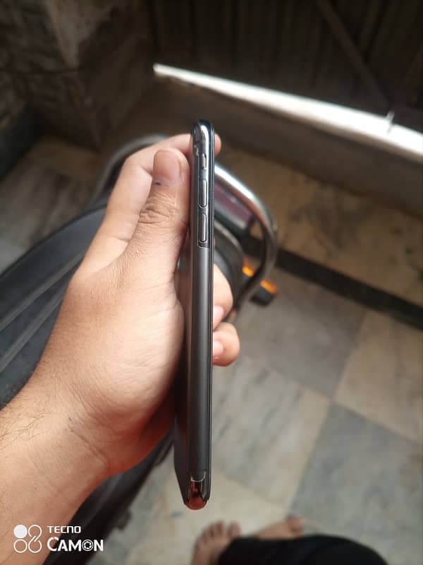 iphone XS Non Pta condition 10/10 4