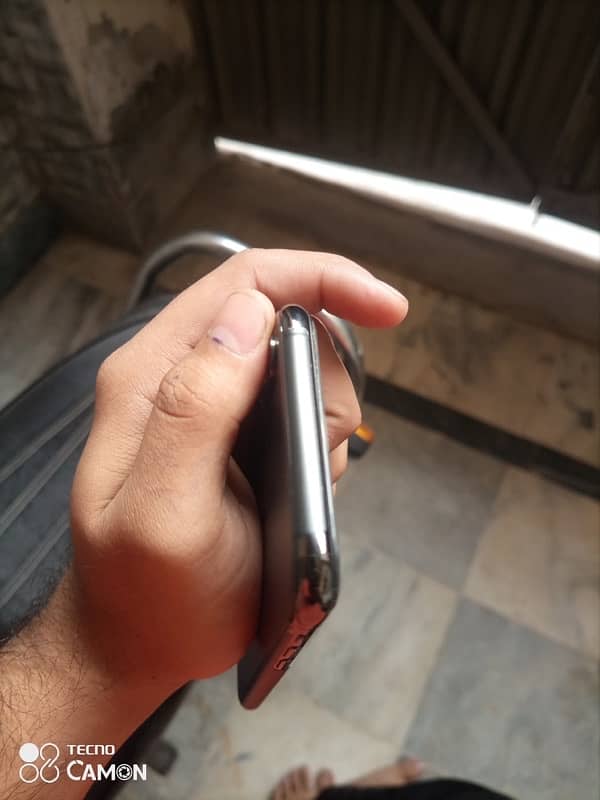 iphone XS Non Pta condition 10/10 8