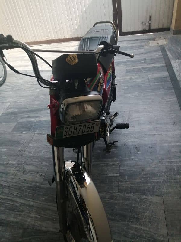 70 cc bike in very good condition 0