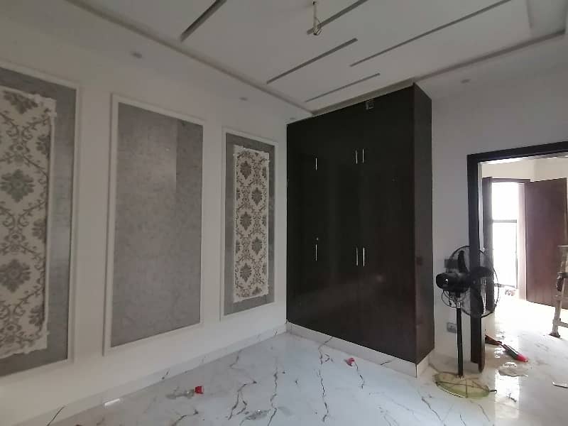 In Al Rehman Phase 2 - Block H House For sale Sized 3 Marla 4