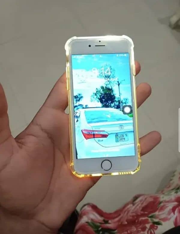 iPhone 6s 64gb PTA approved gold colour 0