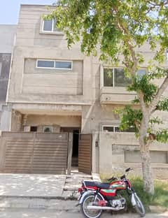 4.36 MARLA GREW STRUCTURE MODERN DESIGN FOR SALE IN NEW LAHORE CITY PH 1 OVERSEAS BLOCK.