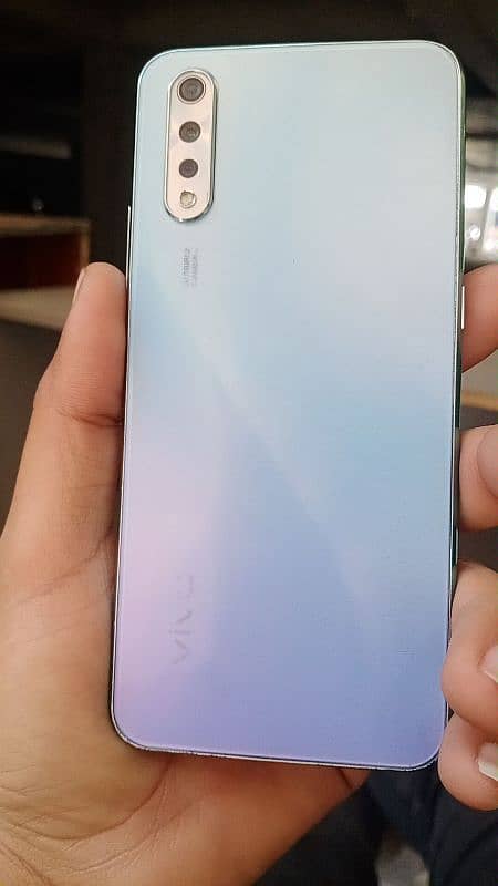 VIVO S1 1