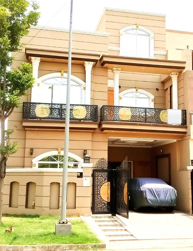 5.50 MARLA CORNER NEAR TO PARK BRAND NEW SPANISH HOUSE ON 60FT ROAD FOR SALE IN NEW LAHORE CITY PH 2 A BLOCK . 0