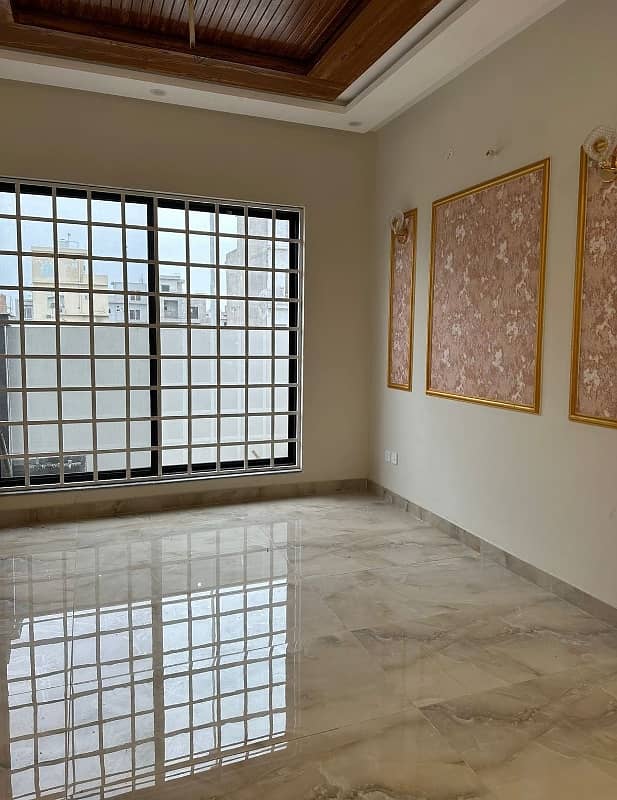 5 Marla Brand New Upper Portion For Rent In Park View City Lahore. 0