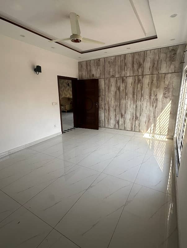 10 Marla Beautifully Designed House For Rent In Park View City Lahore. 0