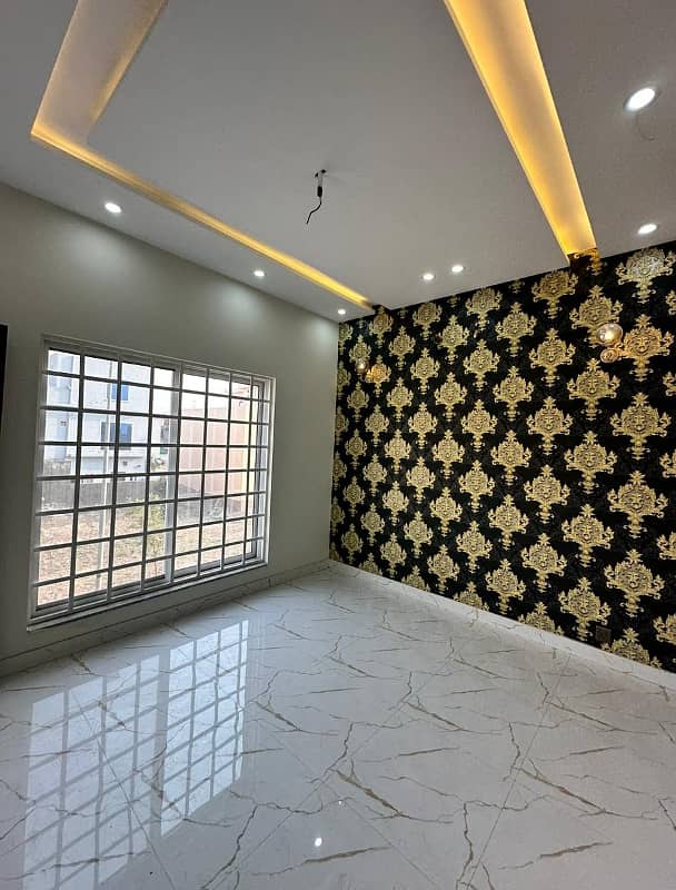 5 Marla Brand New Upper Portion For Rent In Park View City Lahore. 2